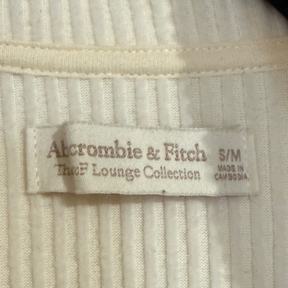 Abercrombie and Fitch Lounge Brushed Rib Half Zip - Picture 3 of 5